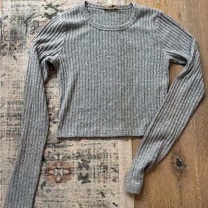 Aritzia Wilfred Free Light Heather Gray Ribbed Crop Top